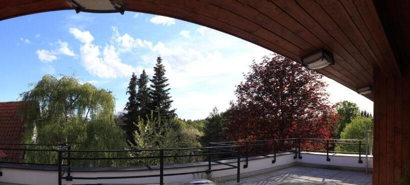 호텔 štiřínská Stodola U Prahy