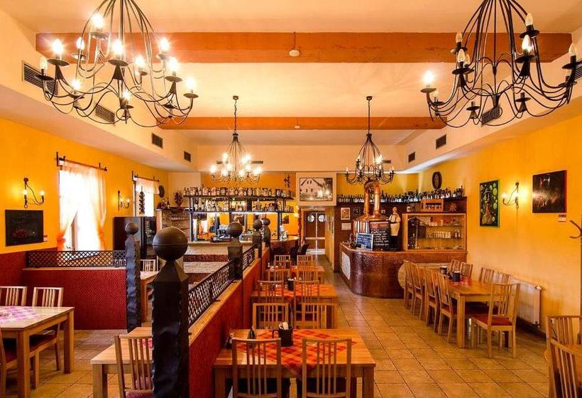 호텔 štiřínská Stodola U Prahy