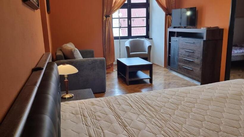 فندق Ubytování 8