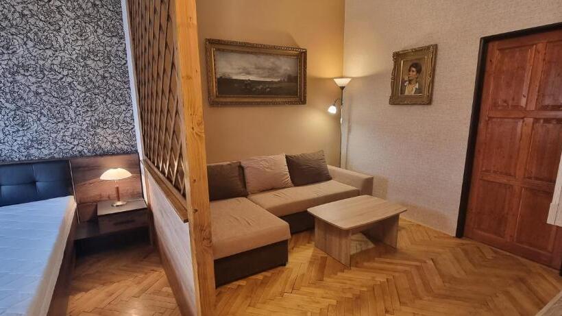 فندق Ubytování 8