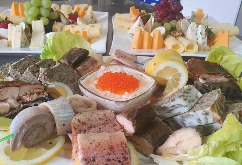 ホテル Vila Restaurant Transilvania