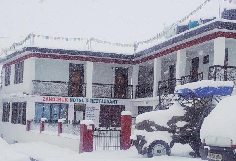 Отель Zangchuk & Restaurant