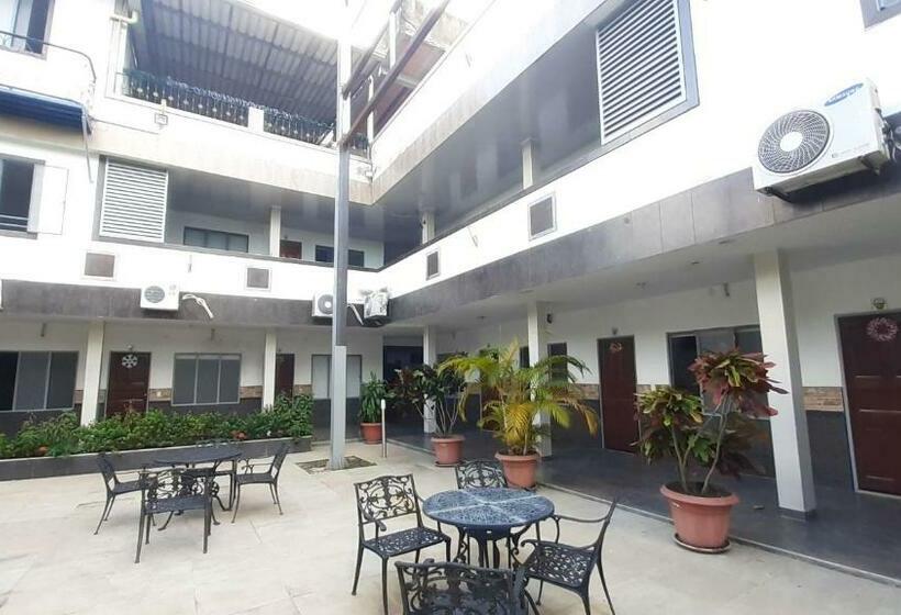 فندق Zenit De Colombia