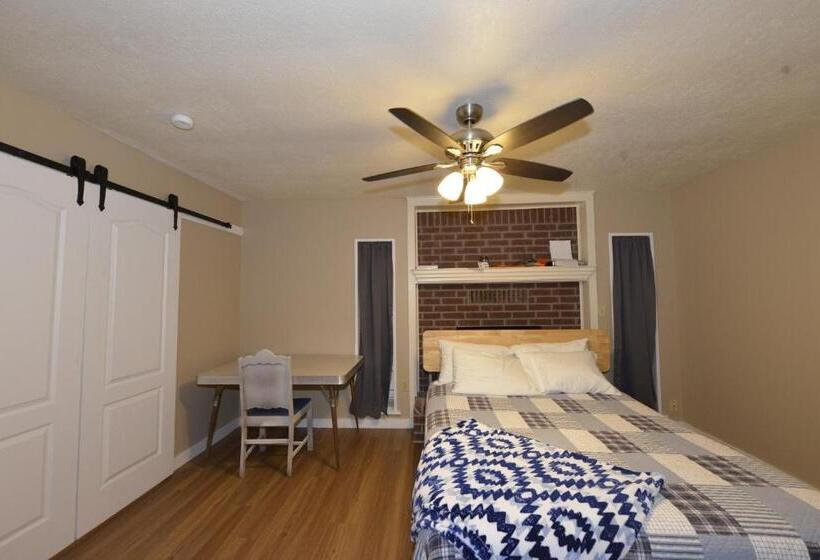 모텔 Shiner Country Inn