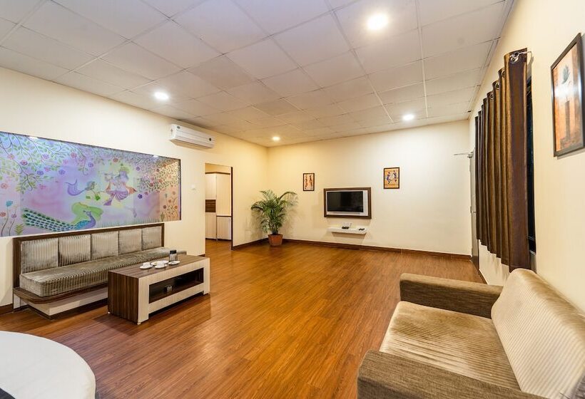 Narmada Hills Resort