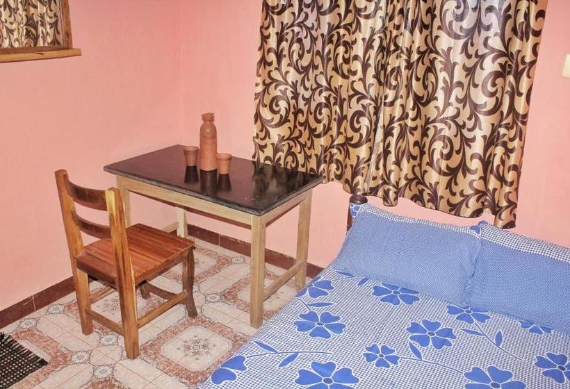 بنسيون Auro Gp Guest House