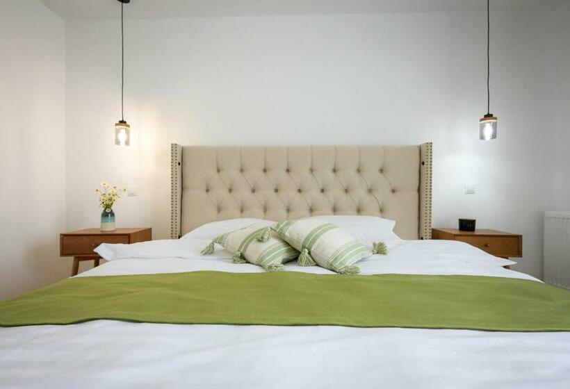 Пансион Chalet Bora