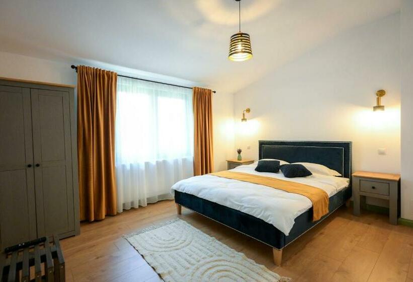 膳宿费 Chalet Bora