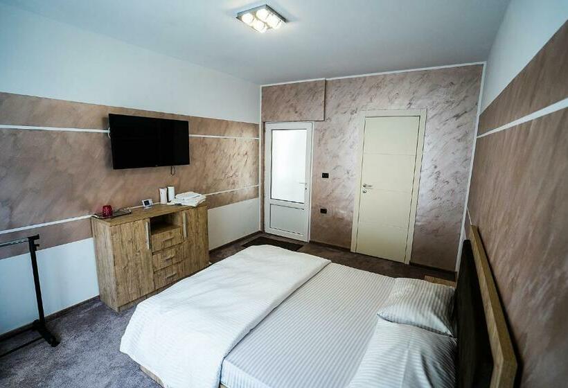 膳宿费 Casa Perla Nordului