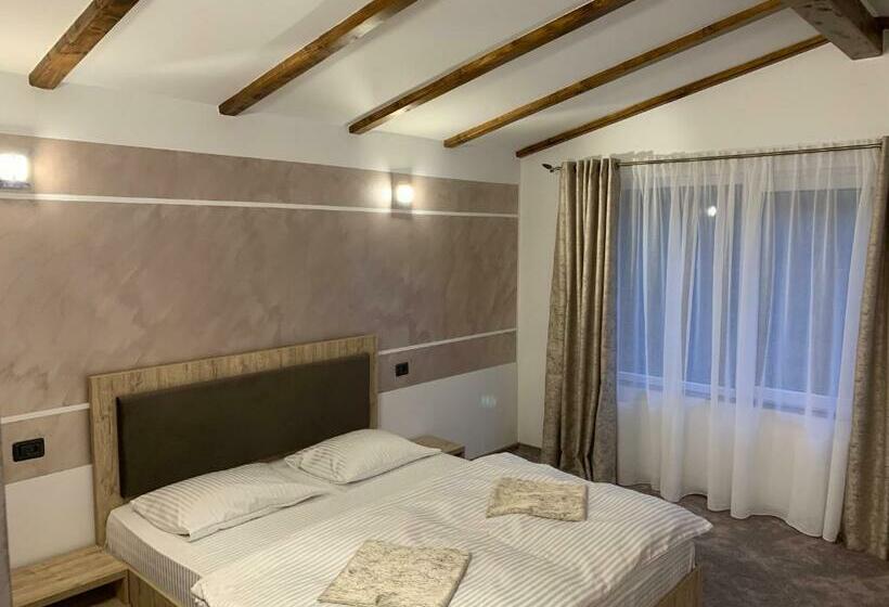 膳宿费 Casa Perla Nordului