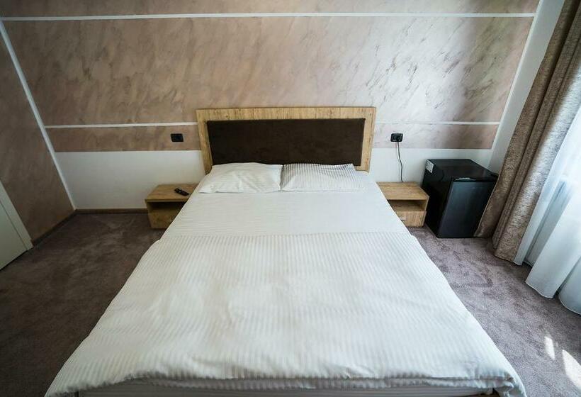 膳宿费 Casa Perla Nordului