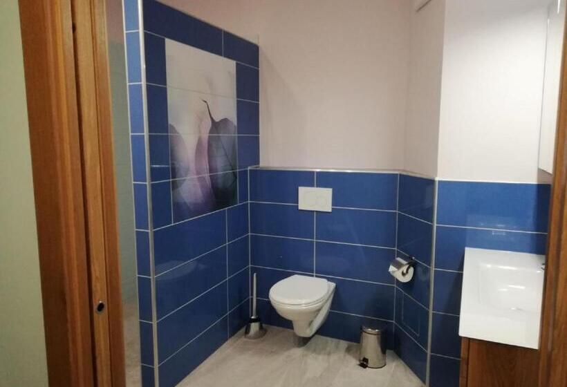 פנסיון Haus Monti