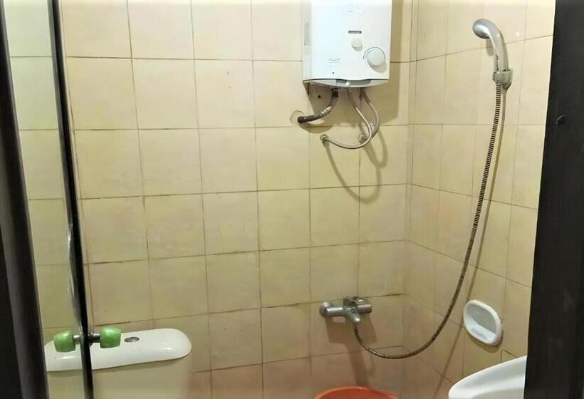 بنسيون Lembah Biru Lagoon