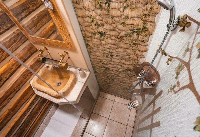 膳宿费 Luční Penzion