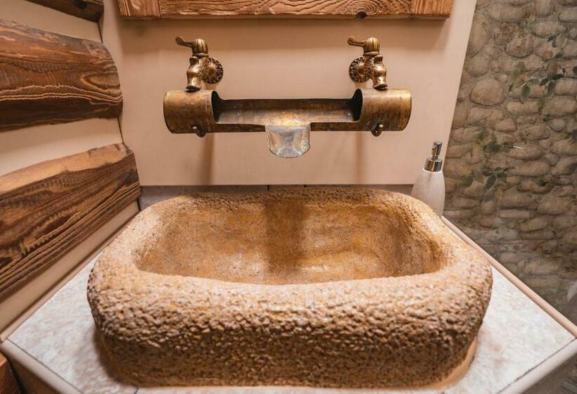 膳宿费 Luční Penzion