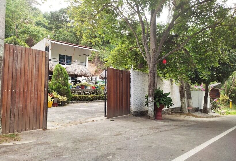 پانسیون Manakin Tayrona