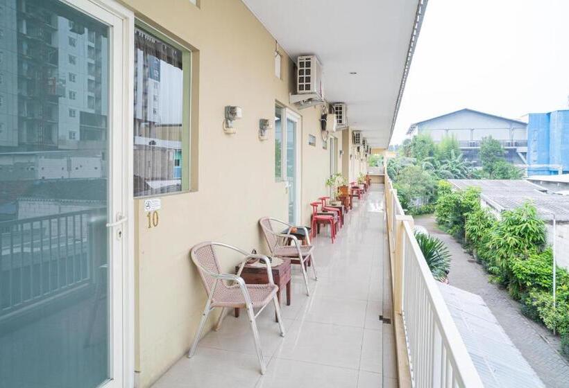 بنسيون Reddoorz Syariah Near Suncity Mall Sidoarjo