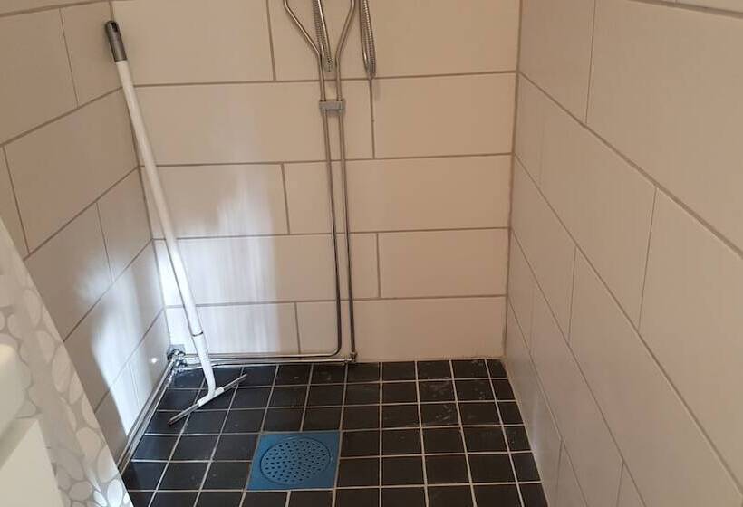 ペンション Sjotorps Hostel