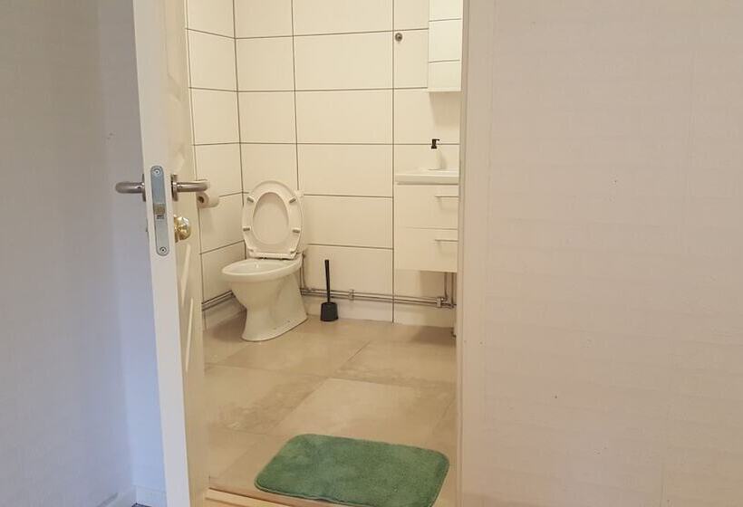 ペンション Sjotorps Hostel