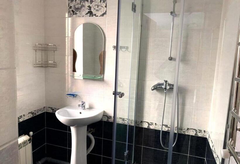 Majatalo зелений дім   Viridi House