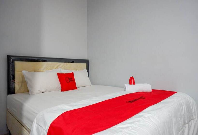 Reddoorz @ Hotel Grand Aulia Majene