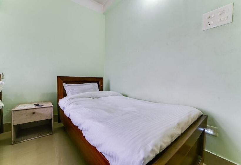 Spot On 62000 Hotel The Raj Palace