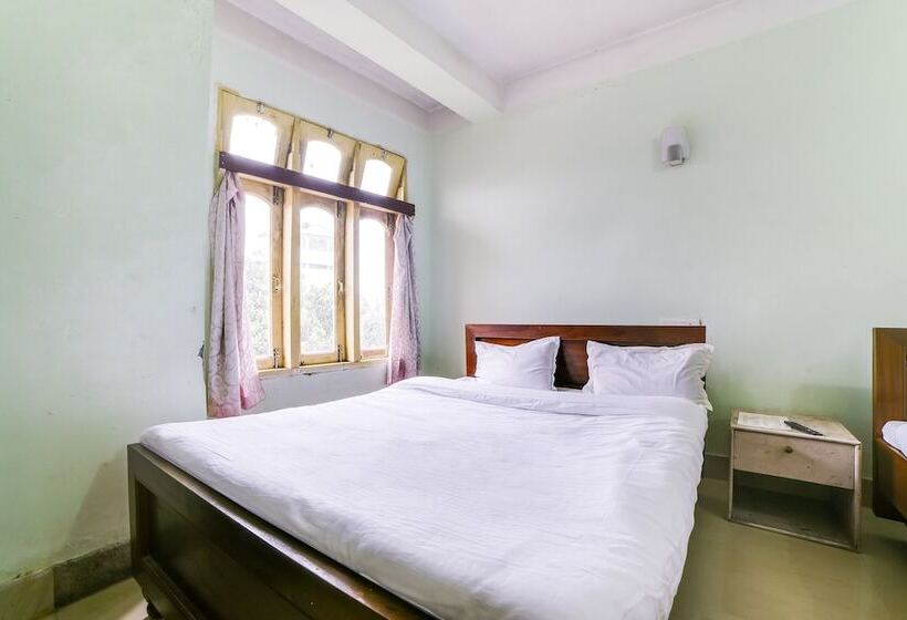 Spot On 62000 Hotel The Raj Palace