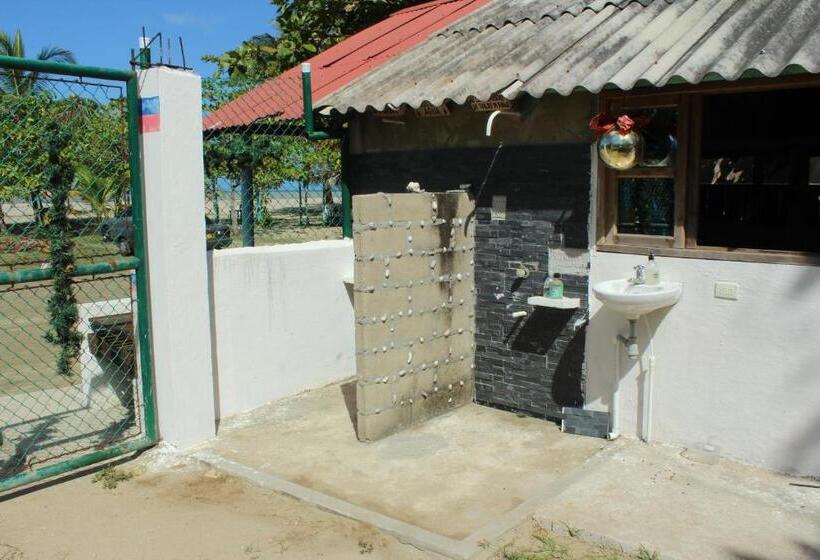 فندق صغير Yaharo Posada Turística