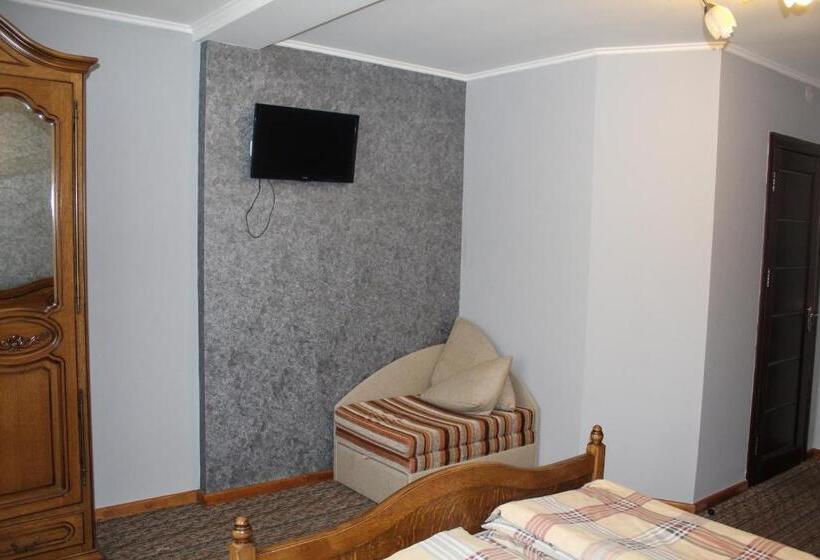 تختخواب و صبحانه затишний міні готель Rosky