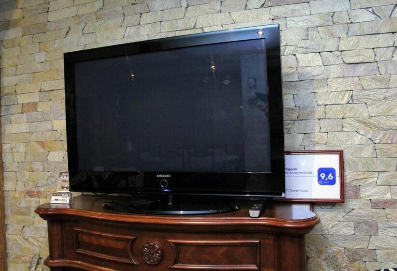 تختخواب و صبحانه затишний міні готель Rosky