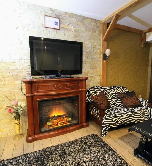 تختخواب و صبحانه затишний міні готель Rosky