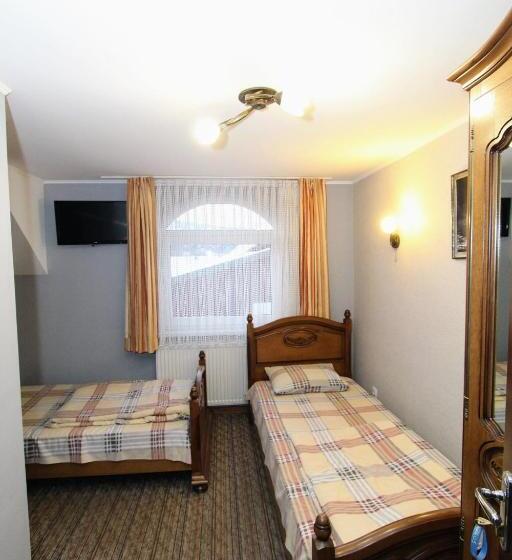 تختخواب و صبحانه затишний міні готель Rosky