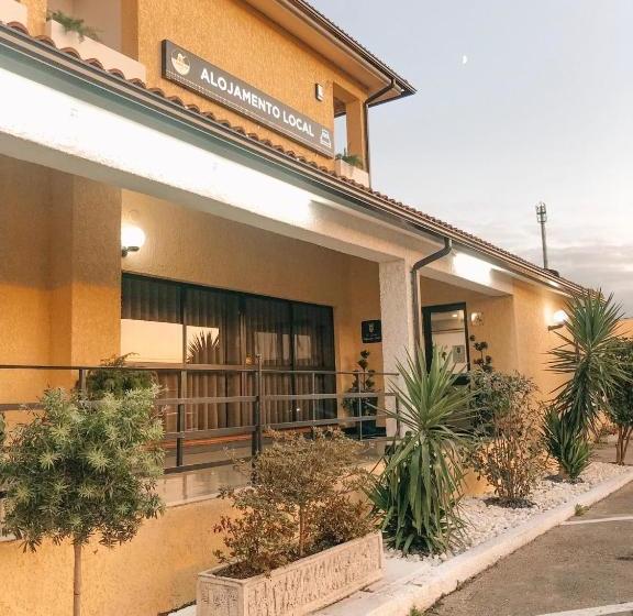 ベッドアンドブレックファースト Alojamento Restaurante Dom Dinis