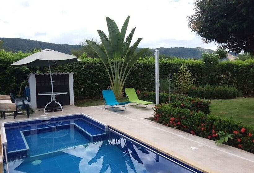 مبيت وإفطار C&h Campestre El Oasis