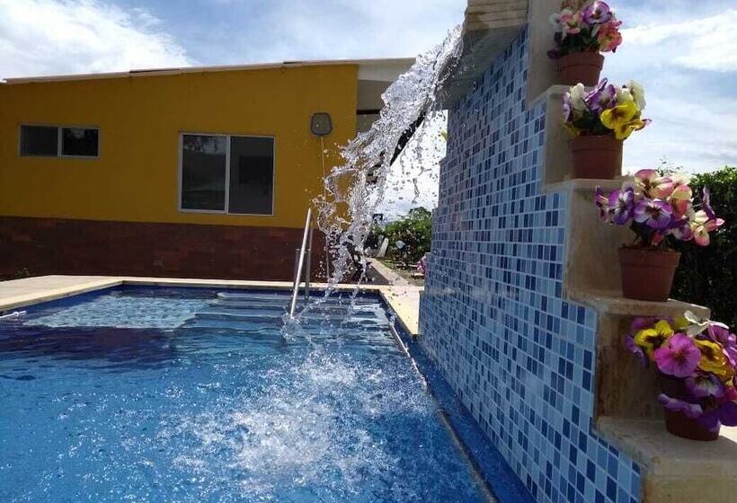 مبيت وإفطار C&h Campestre El Oasis