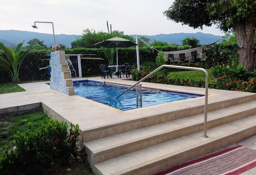 مبيت وإفطار C&h Campestre El Oasis