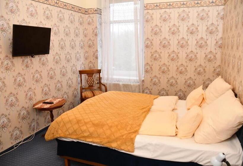 ベッドアンドブレックファースト Fábiánics Kastély Misefa