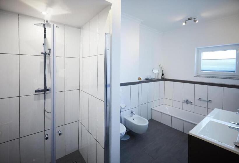 ベッドアンドブレックファースト Garni Am Schloss