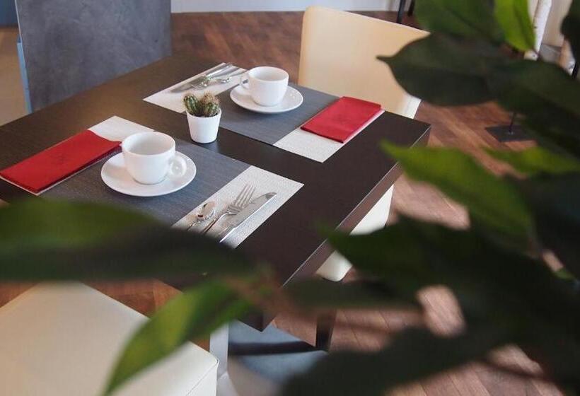 ベッドアンドブレックファースト Garni Am Schloss