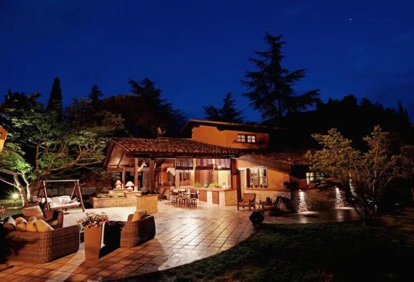 مبيت وإفطار I Lari Castel Del Monte