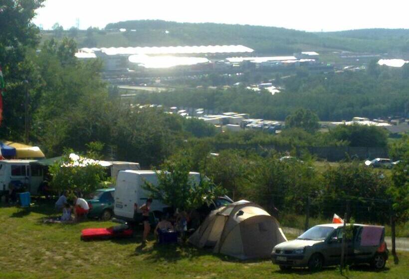 مبيت وإفطار Kamarás Ring House