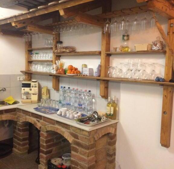 مبيت وإفطار Kamarás Ring House