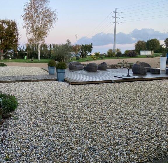 مبيت وإفطار La Pénate