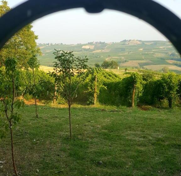 ベッドアンドブレックファースト La Terrazza Sui Vigneti Rovescala