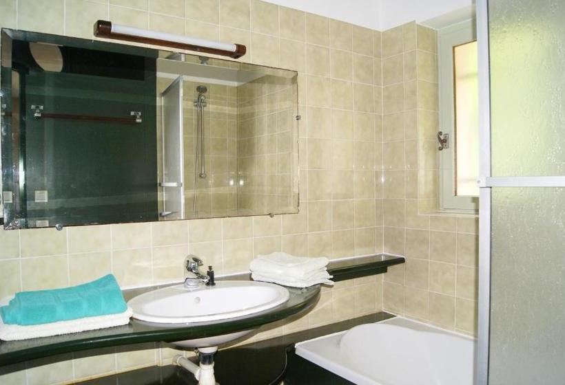 مبيت وإفطار La Valinière