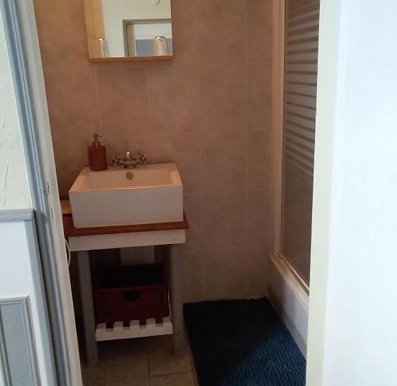 مبيت وإفطار No.15 Chambre Dhote