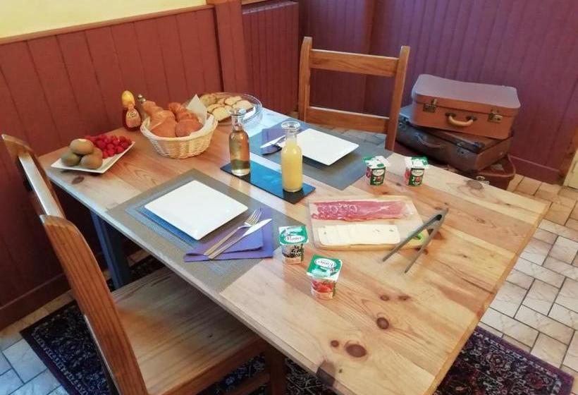 مبيت وإفطار No.15 Chambre Dhote