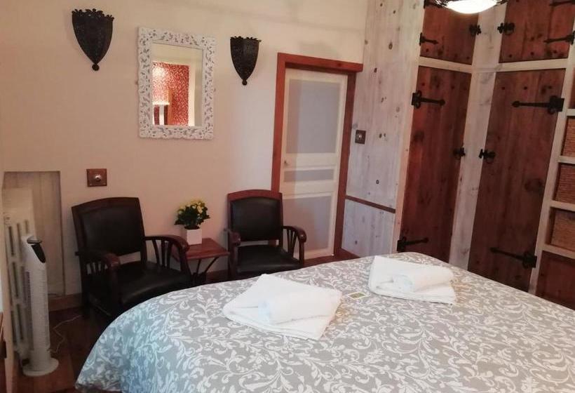 مبيت وإفطار No.15 Chambre Dhote