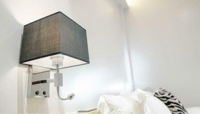 تختخواب و صبحانه Radlett Residences Hotel   Tuguegarao