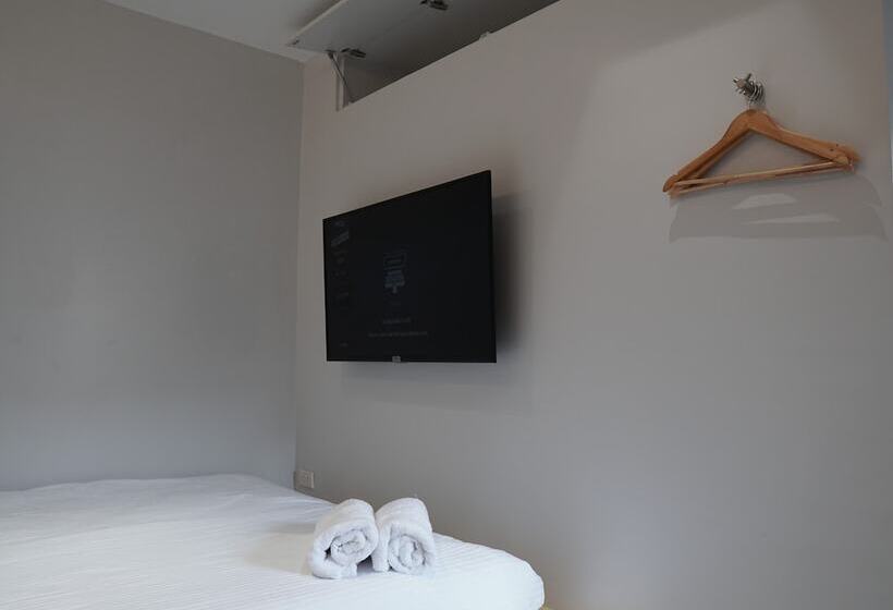 مبيت وإفطار Radlett Residences Hotel   Tuguegarao